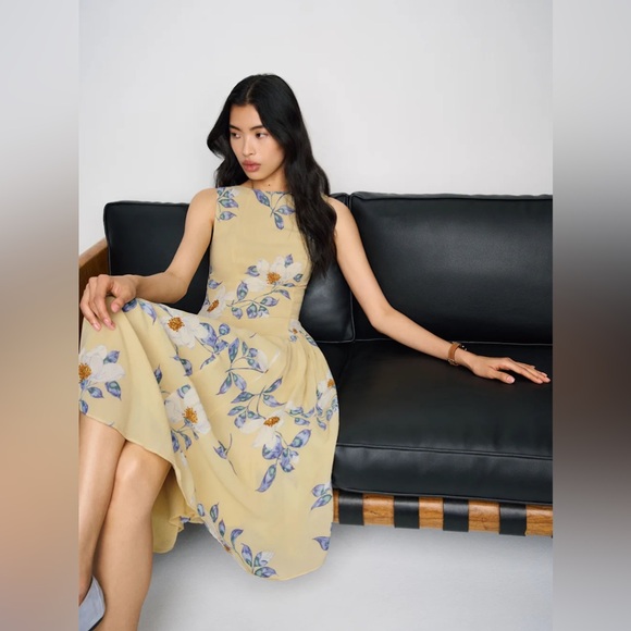 reformation Amelis Floral Midi Dress - Picture 6 of 9
